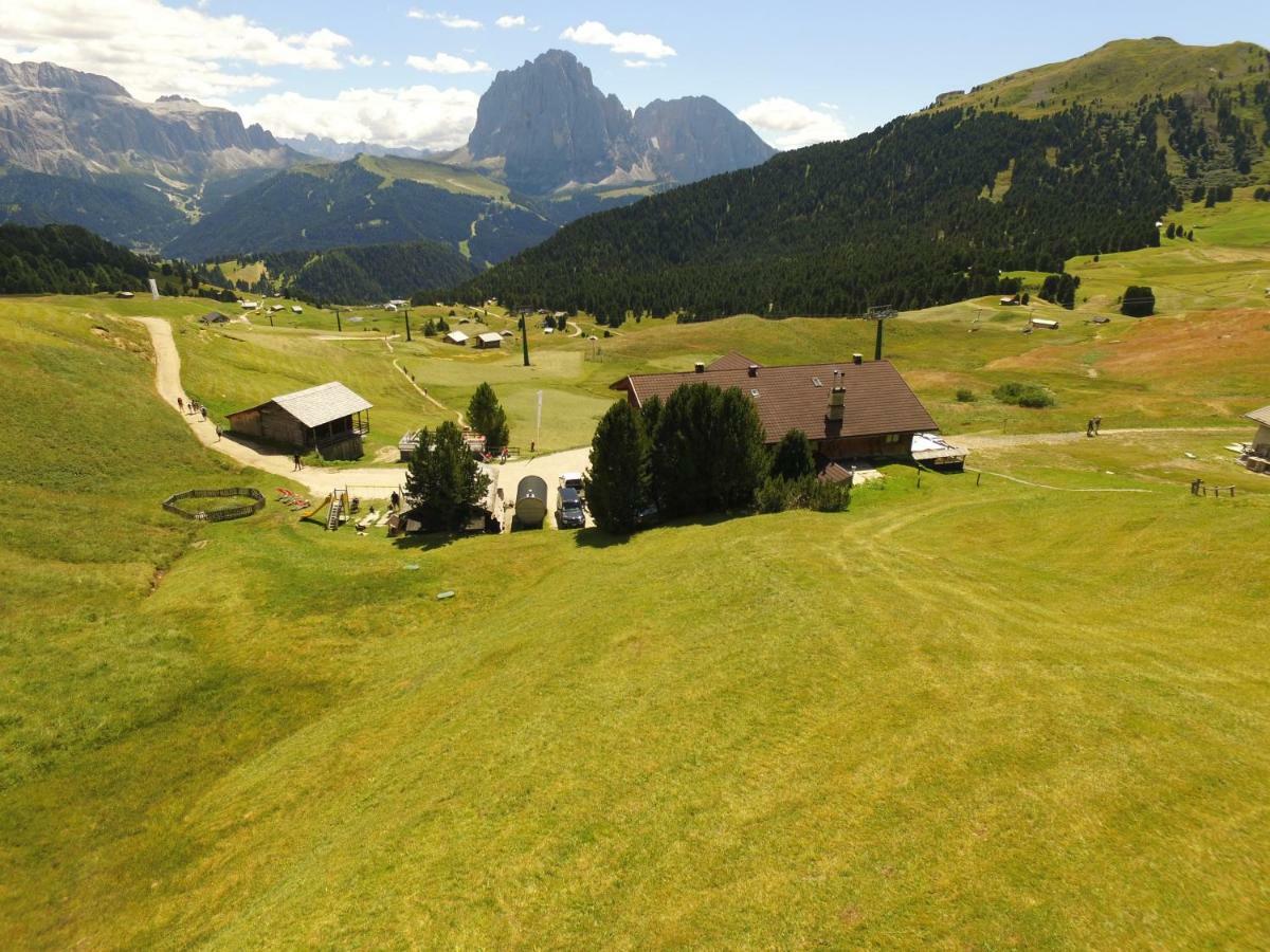 Rifugio Fermeda Hutte Guest House Santa Cristina Val Gardena Екстериор снимка